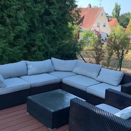 Geraeumiges Haus Mit Garten Terasse * 뉘른베르크