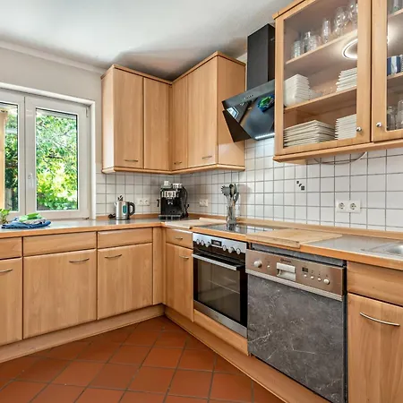 Geräumiges Haus Mit Garten Terasse *