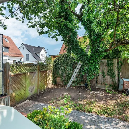 Geräumiges Haus Mit Garten Terasse *