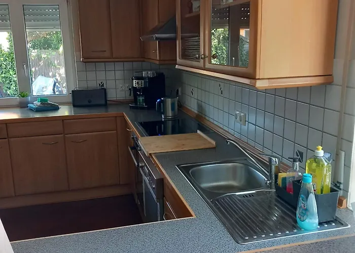 Дом отдыха Geraeumiges Haus Mit Garten Terasse